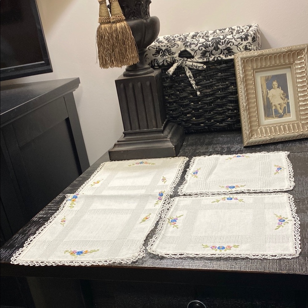 Vintage 3 Piece Hand Embroidered Floral Doilies Set!